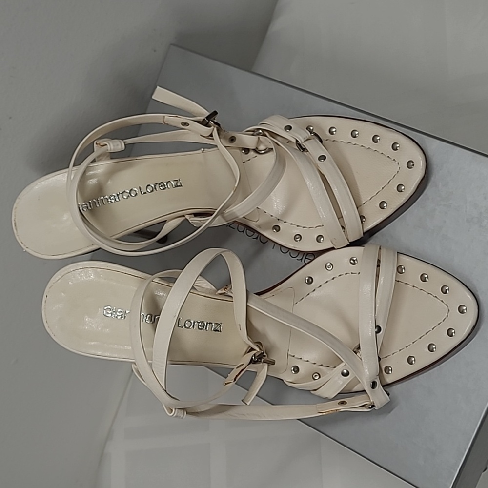 Women's Gianmarco Lorenzi White Sandle - Picture 2 of 11